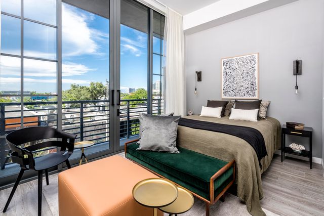 240 NW 25th Street 519, Miami, FL 33127