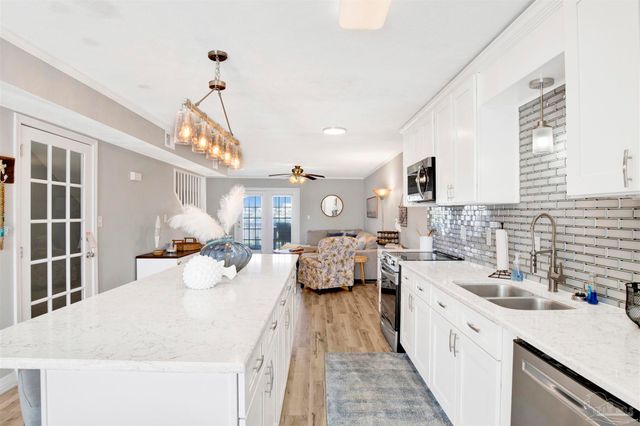 16300 Perdido Key Dr 15, Pensacola, FL 32507