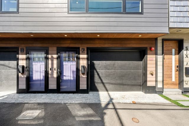 7 Kemble Place, Boston, MA 02127