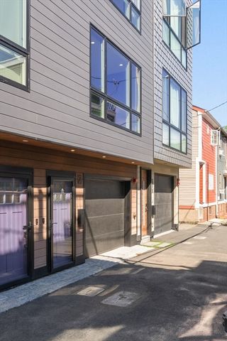 7 Kemble Place, Boston, MA 02127