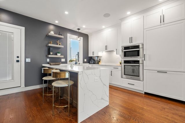 7 Kemble Place, Boston, MA 02127