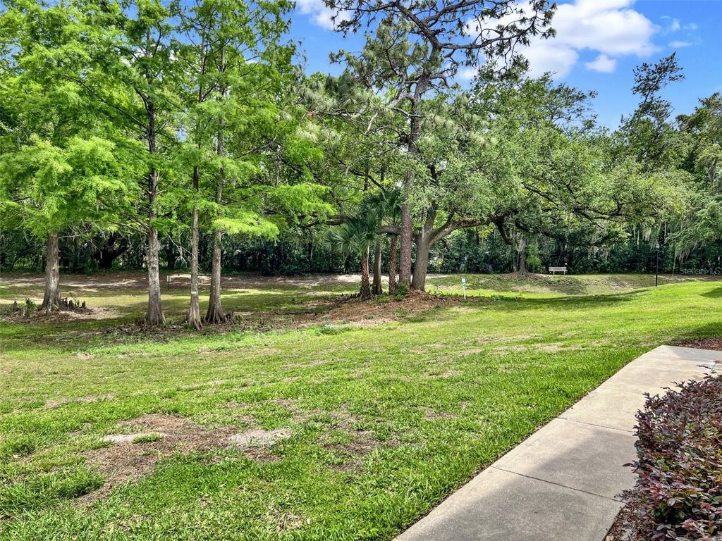 Image 27 of property listing at 652 ROARING DRIVE 230, Altamonte Springs, FL 32714