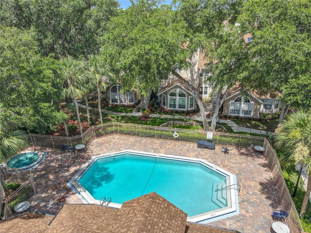Image 41 of property listing at 652 ROARING DRIVE 230, Altamonte Springs, FL 32714