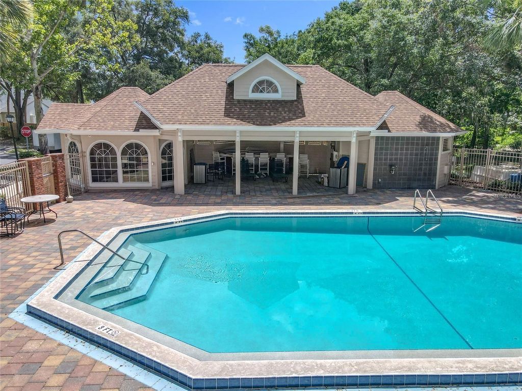 Image 43 of property listing at 652 ROARING DRIVE 230, Altamonte Springs, FL 32714
