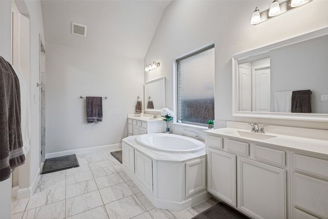 912 Lady Bird Drive, Mckinney, TX 75071