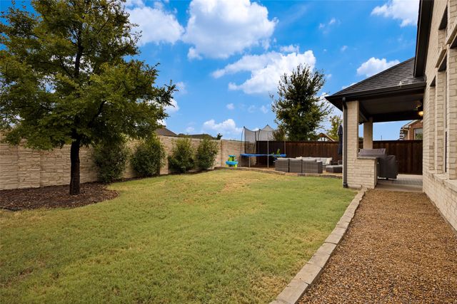 912 Lady Bird Drive, Mckinney, TX 75071