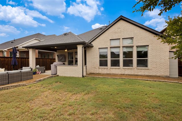 912 Lady Bird Drive, Mckinney, TX 75071