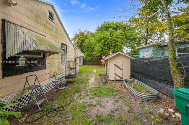 1911 NW 52nd Street, Miami, FL 33142