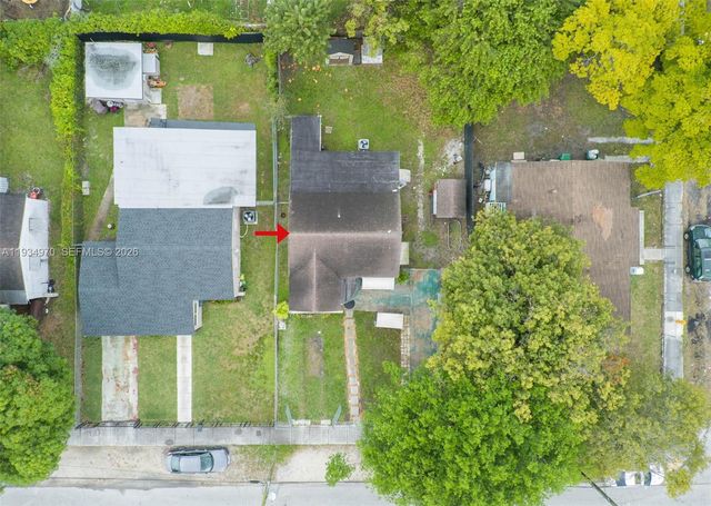1911 NW 52nd Street, Miami, FL 33142