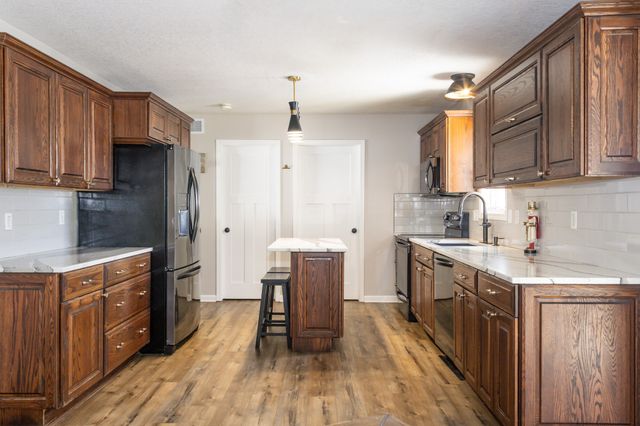 3106 SE Cherry Blossom Drive, Ankeny, IA 50021