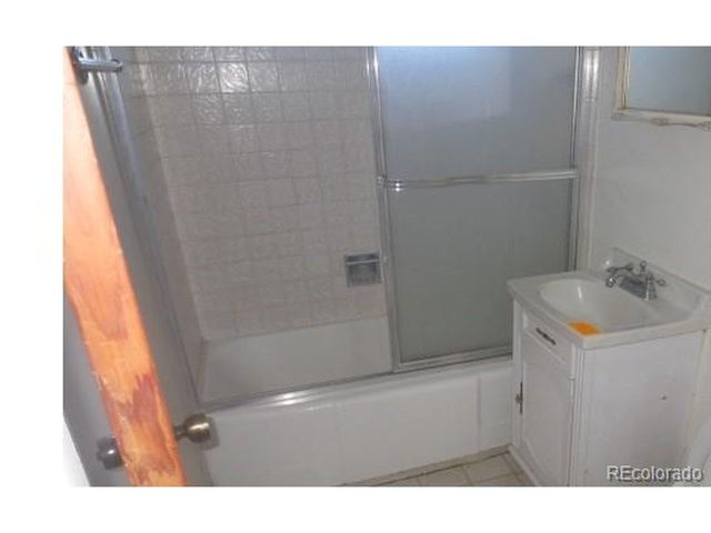 2209 Macon St, Aurora, CO 80010