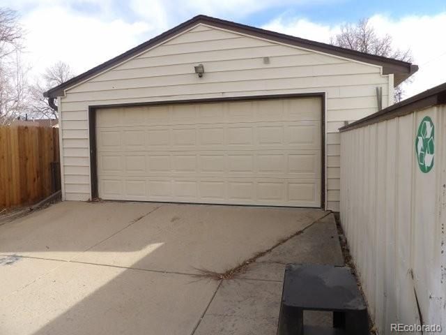 2209 Macon St, Aurora, CO 80010