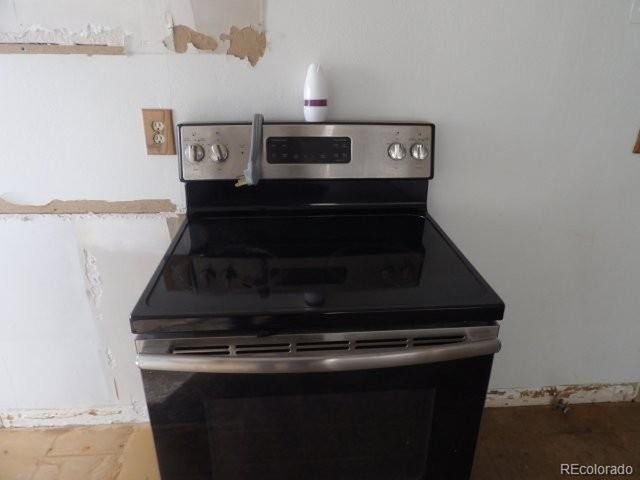 2209 Macon St, Aurora, CO 80010