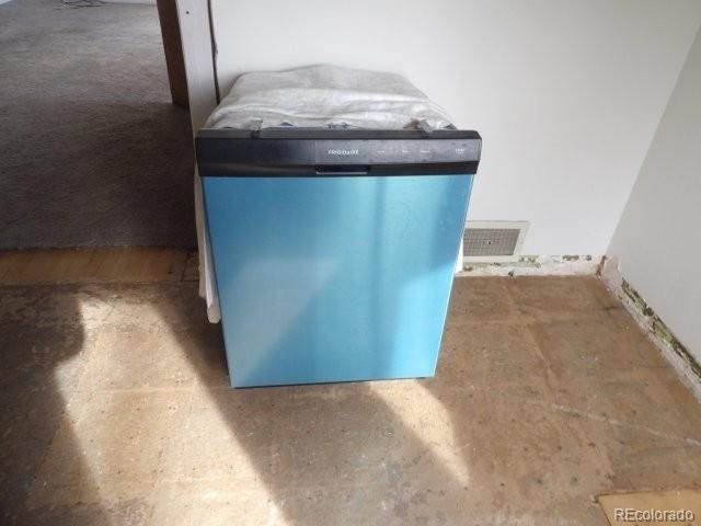 2209 Macon St, Aurora, CO 80010