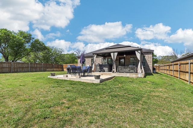8112 Lakeshore Drive, Kemp, TX 75143
