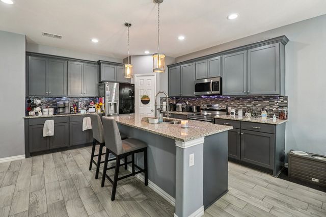 8112 Lakeshore Drive, Kemp, TX 75143