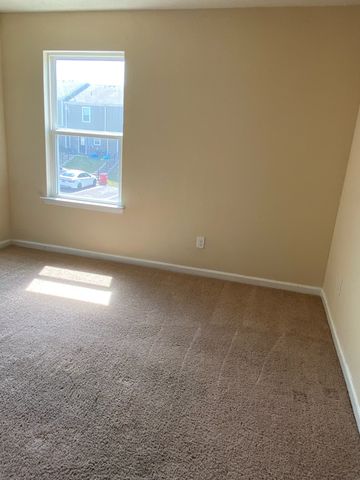 120 Batya Ct, La Vergne, TN 37086