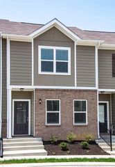 120 Batya Ct, La Vergne, TN 37086