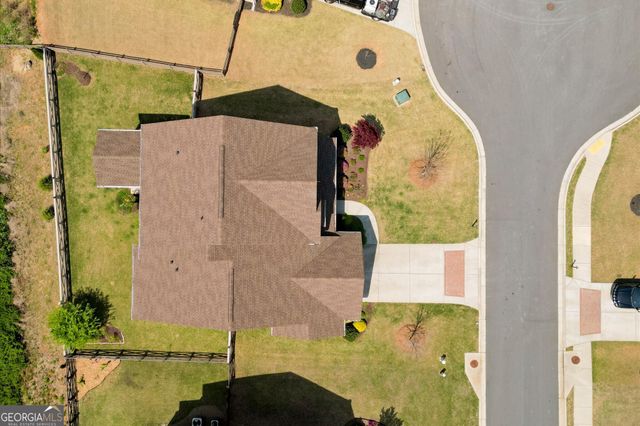 7935 Garnet Trace, Ball Ground, GA 30107