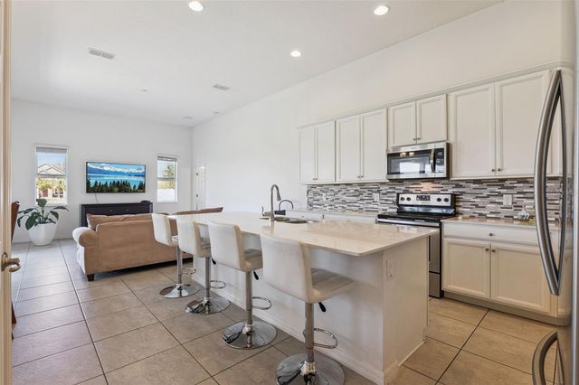 3174 BURBERRY PLACE, St Cloud, FL 34769