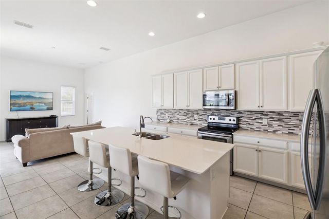 3174 BURBERRY PLACE, St Cloud, FL 34769