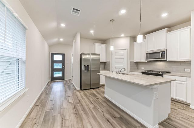 17590 Rosette Grass Drive, Conroe, TX 77385