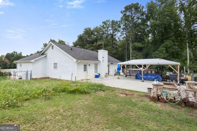 1729 Brandi Lane, Loganville, GA 30052