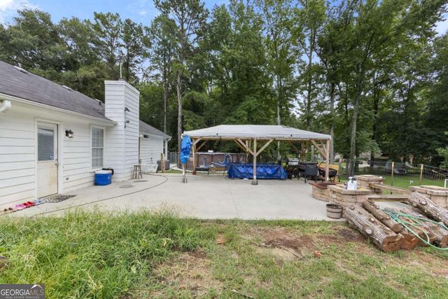 1729 Brandi Lane, Loganville, GA 30052