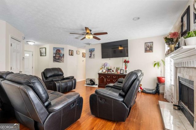 1729 Brandi Lane, Loganville, GA 30052