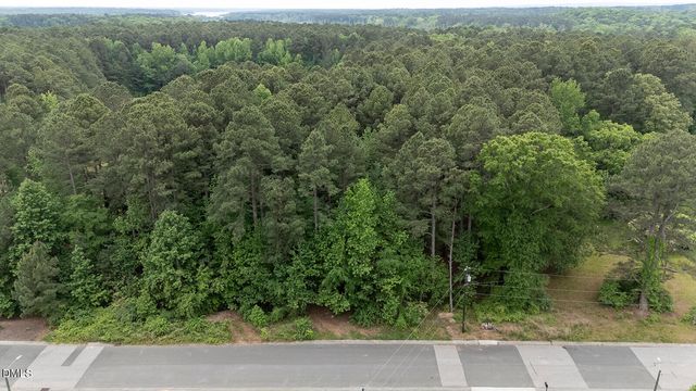 7304 Oak Leaf Drive, Chapel Hill, NC 27517