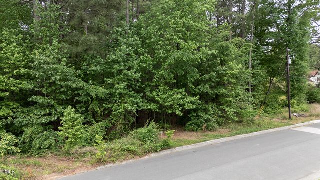 7304 Oak Leaf Drive, Chapel Hill, NC 27517