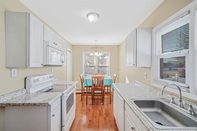 59 Nevada Road, West Babylon, NY 11704