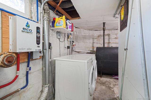 59 Nevada Road, West Babylon, NY 11704