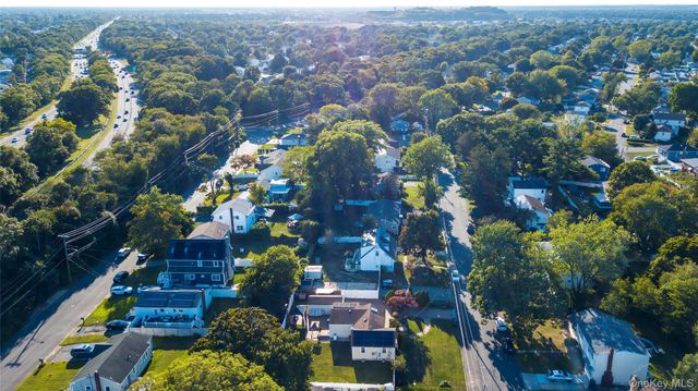 59 Nevada Road, West Babylon, NY 11704