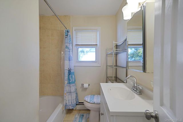 59 Nevada Road, West Babylon, NY 11704