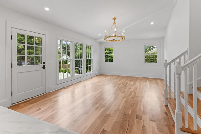 215 Lewisburg Ave, Franklin, TN 37064