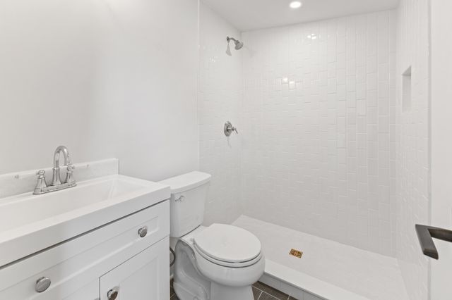 215 Lewisburg Ave, Franklin, TN 37064