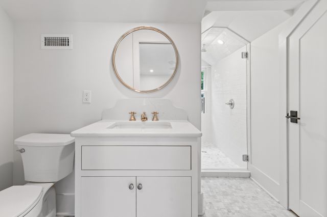 215 Lewisburg Ave, Franklin, TN 37064