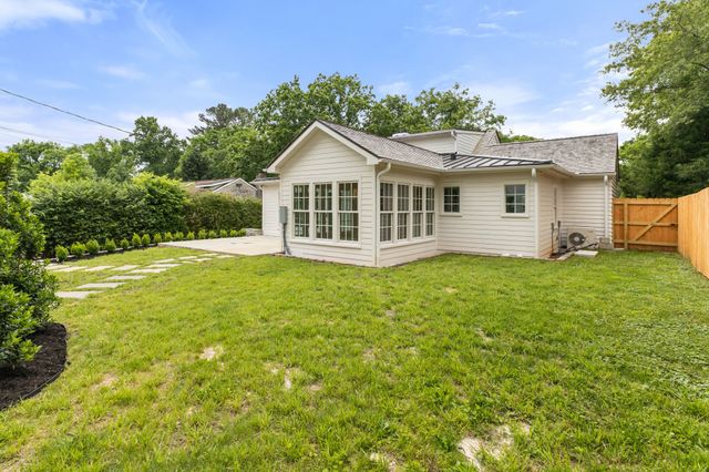 215 Lewisburg Ave, Franklin, TN 37064