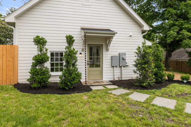 215 Lewisburg Ave, Franklin, TN 37064