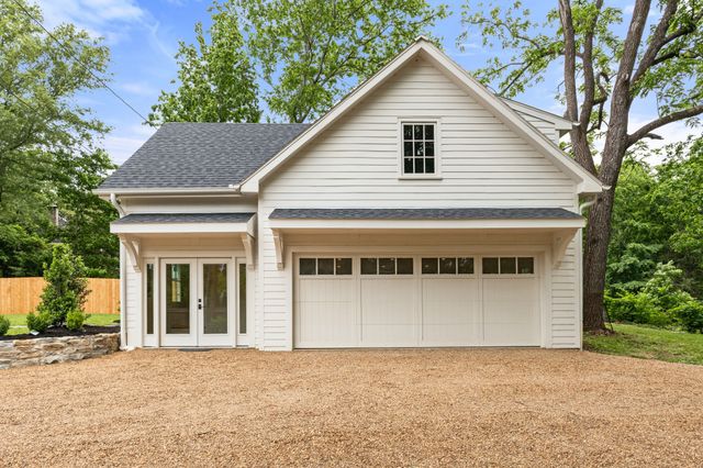 215 Lewisburg Ave, Franklin, TN 37064