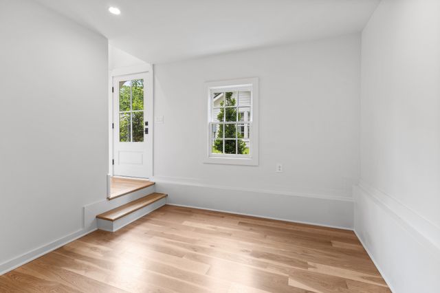 215 Lewisburg Ave, Franklin, TN 37064