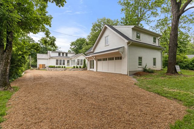 215 Lewisburg Ave, Franklin, TN 37064