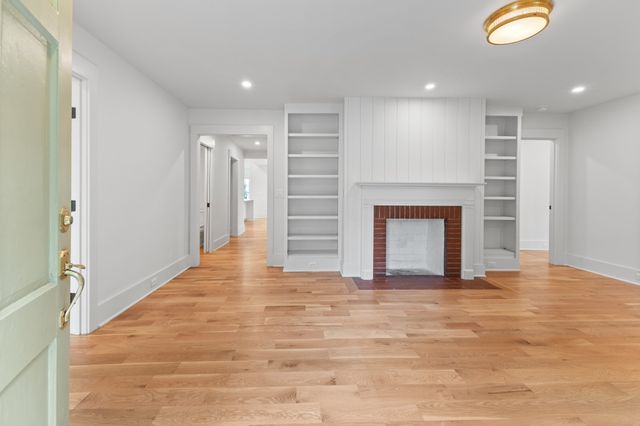 215 Lewisburg Ave, Franklin, TN 37064