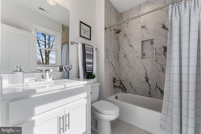 1767 PROFFIT RD, Vienna, VA 22182