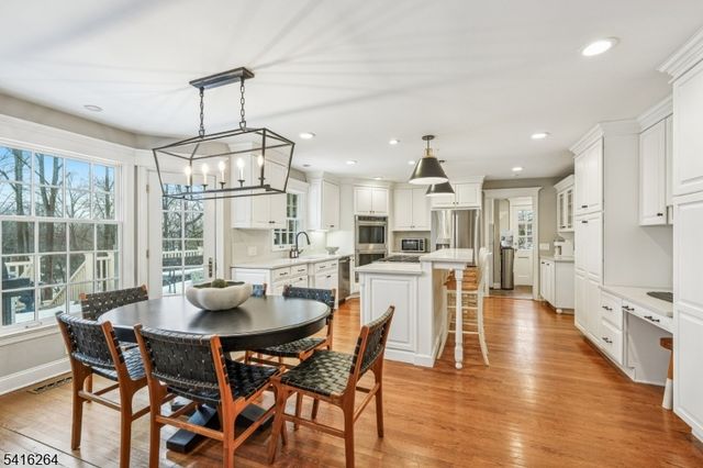 77 Falmouth St, Millburn Twp., NJ 07078