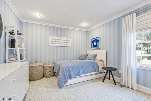 77 Falmouth St, Millburn Twp., NJ 07078