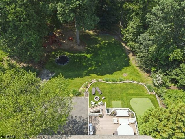 77 Falmouth St, Millburn Twp., NJ 07078