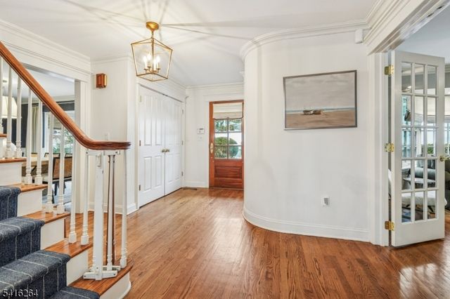 77 Falmouth St, Millburn Twp., NJ 07078