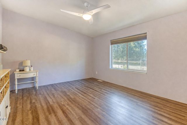 51599 Ash Road, La Pine, OR 97739